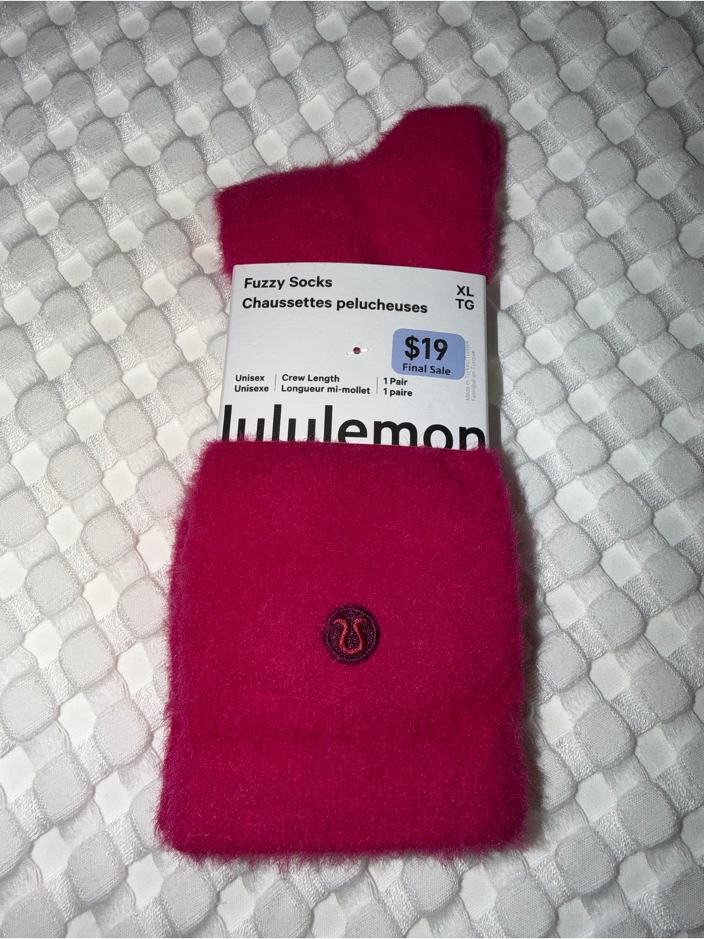 lululemon athletica Fuzzy Crew Socks in Bright Pink